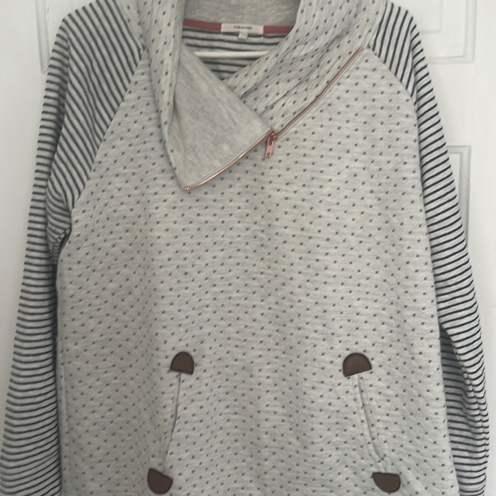 Maurice’s Sweatshirt size xl